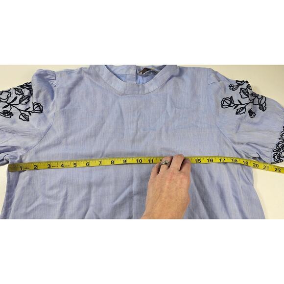 Loft sz M lightweight chambray puff sleeve boho embroidered cottagecore blouse - Picture 6 of 7